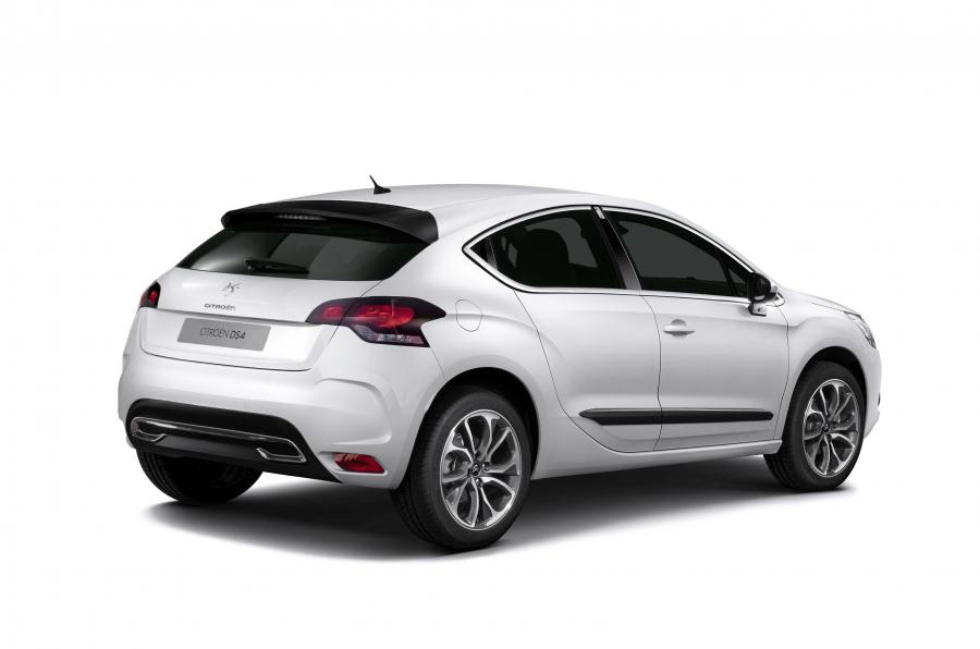  Citroen DS4 2010 года  (фото 83 из 143)